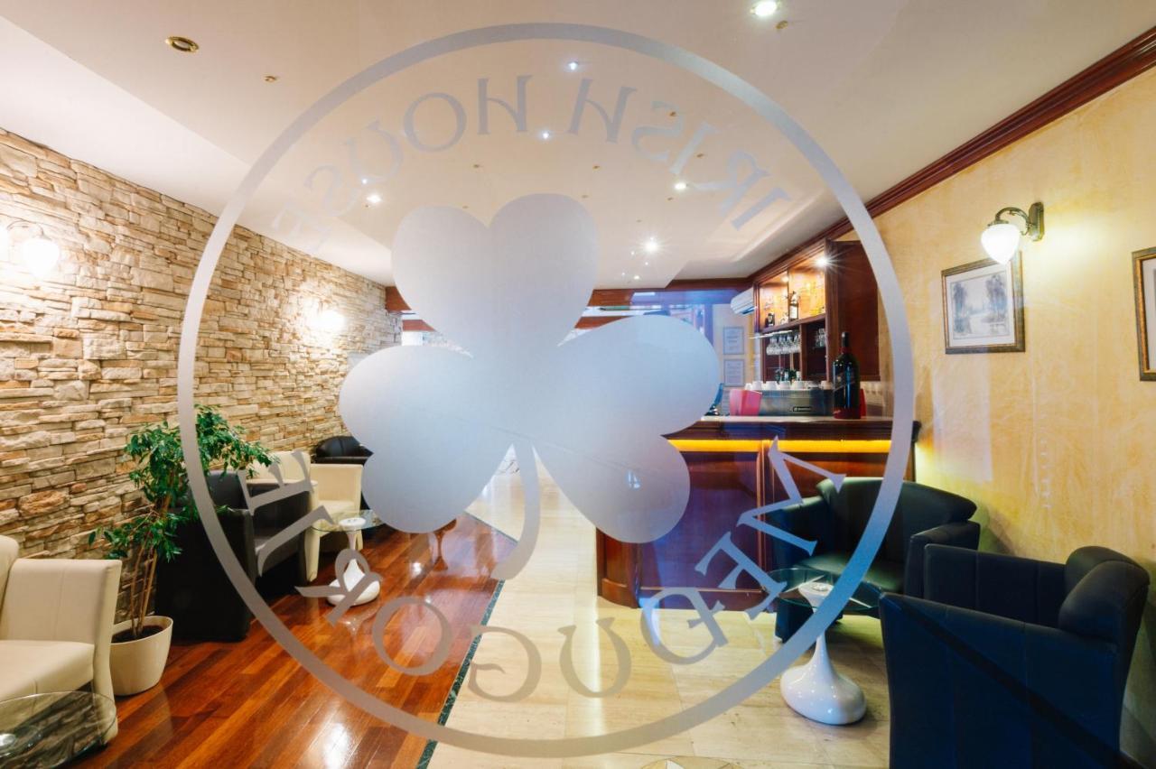 Irish House Medugorje Aparthotel ภายนอก รูปภาพ