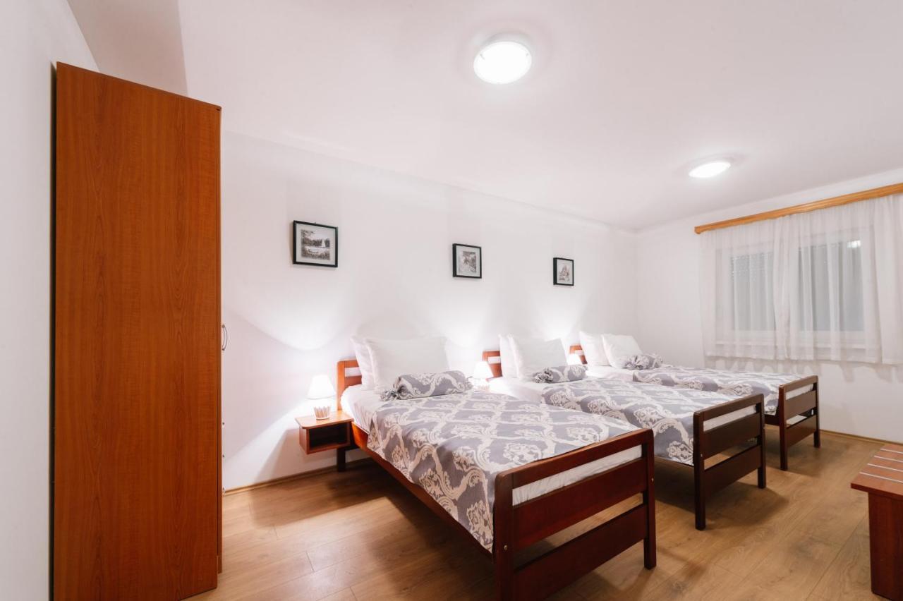 Irish House Medugorje Aparthotel ภายนอก รูปภาพ