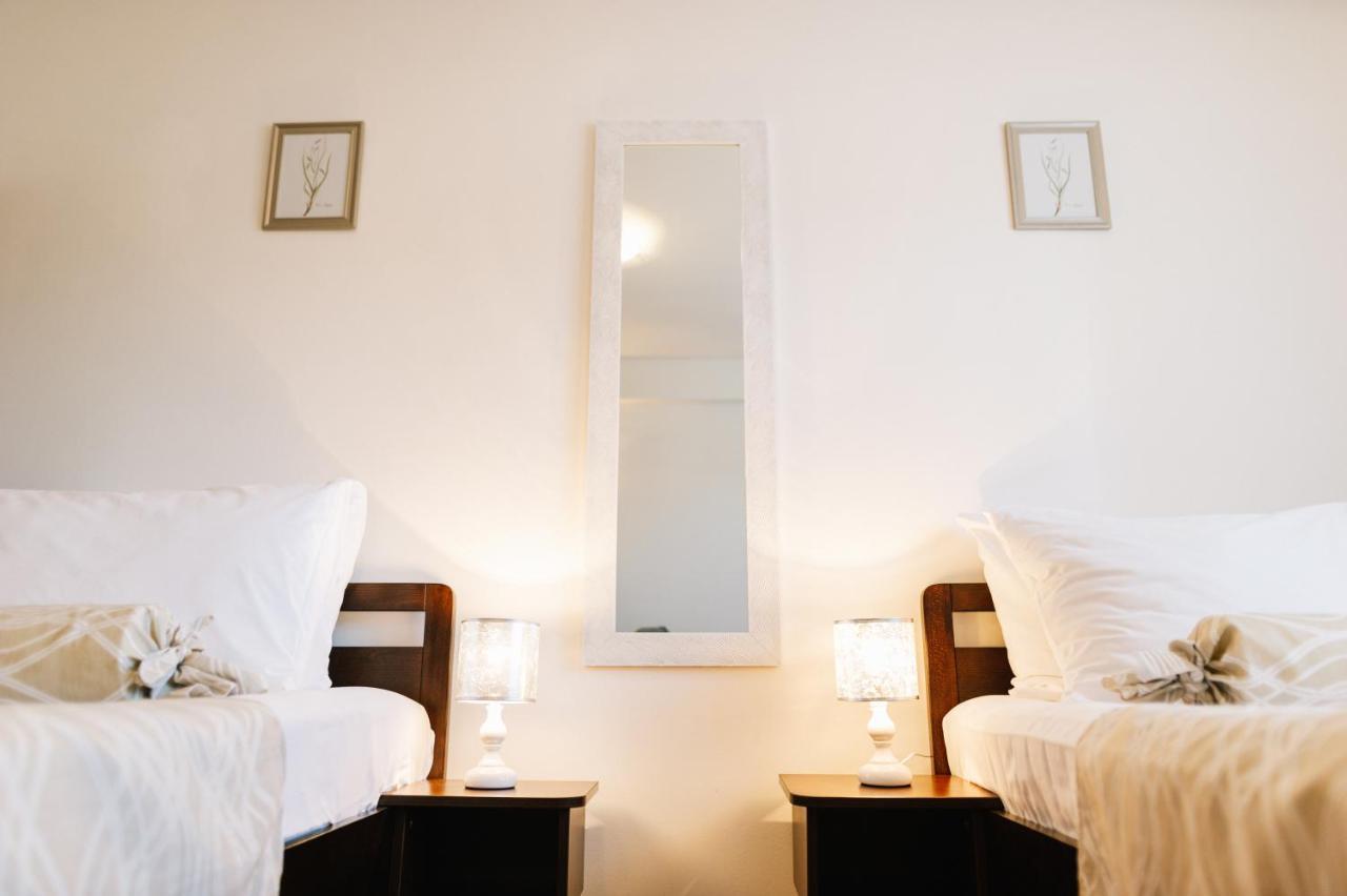 Irish House Medugorje Aparthotel ภายนอก รูปภาพ